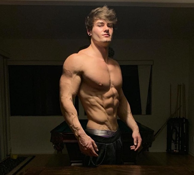 Best Natural Bodybuilders: Jeff Seid