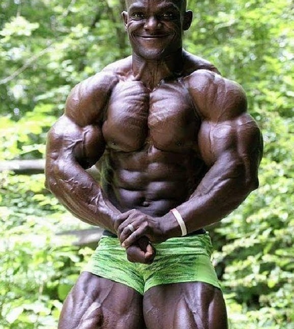 Best Natural Bodybuilders: Meshack Ochieng