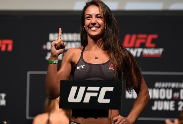 Hottest female UFC fighters: Amanda Ribas