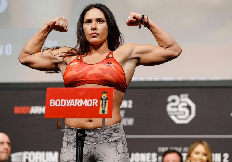 Hottest Female UFC Fighters: Cat Zingano